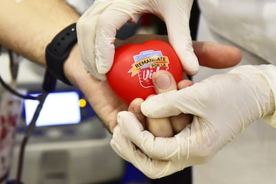 Instan a donar sangre en esta Navidad.
