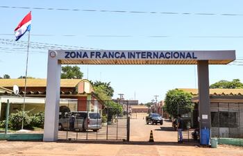 El accidente laboral ocurrió en uno de los depósitos de la Zona Franca Internacional.