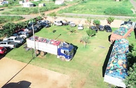 El conjunto de automóviles, camionetas y camiones, todos cargados con marihuana prensada, empaquetada, y que totalizó 88.991 kilos, es decir, casi 89 toneladas.