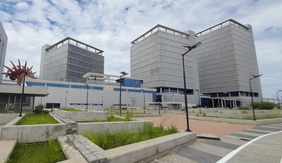 Unos US$ 100 millones se invirtieron en las oficinas de Gobierno, en el ex-Puerto de Asunción. Muy pocas se utilizan.