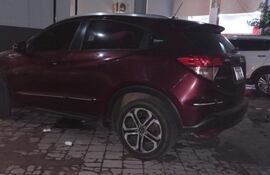 Esta lujosa camioneta fue incautada porque presuntamente fue robada en Brasil.