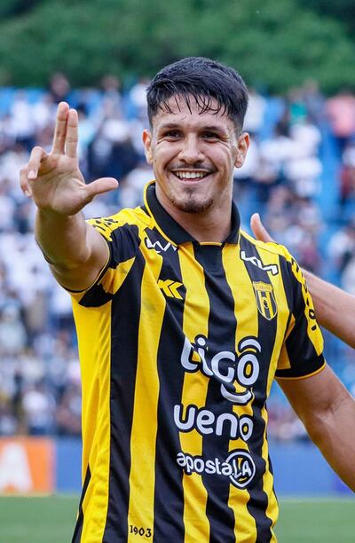 Alcides Javier Barbotte Fariña, alias Achi (23), eficiente defensor de Guaraní.