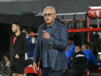 Francisco Javier Arce Rolón (53 años) debutó como técnico de Guaraní.