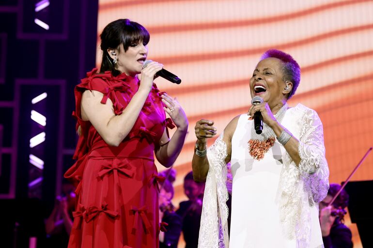 Rozalén y Susana Baca también se sumaron al homenaje a Raphael.