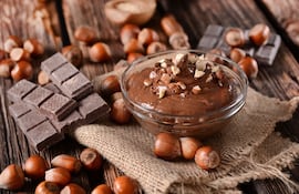 Crema untable de maní y chocolate.