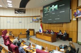 Sesión de la Comisión de Asuntos Constitucionales del Senado, realizada ayer.