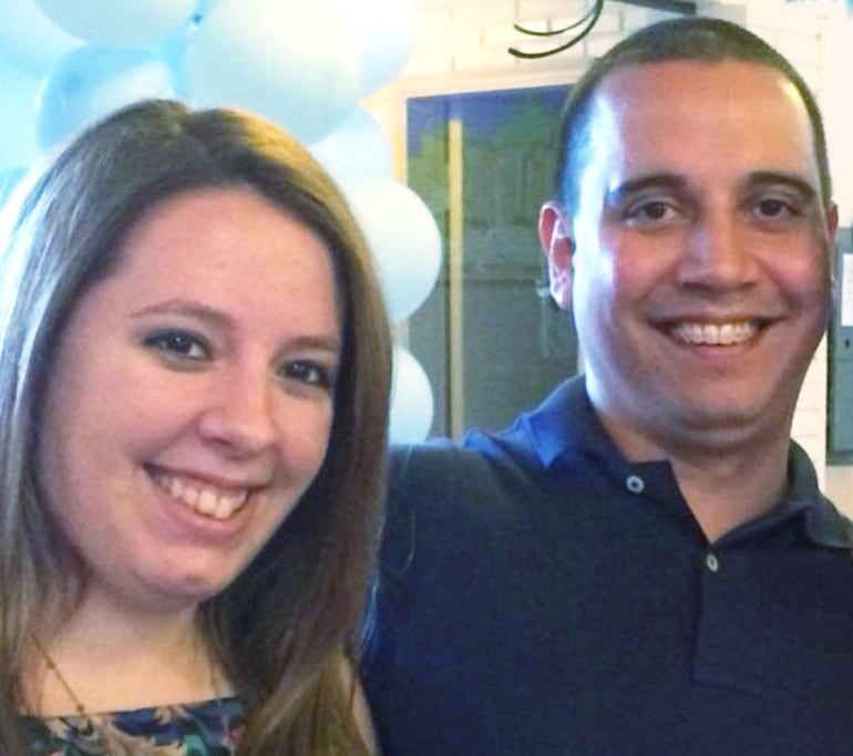 María Sofía Benítez Sienra, hija del ministro de la Corte Luis María Benítez Riera, y su esposo Eduardo Benítez Araujo, el "yerno de oro".