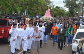 procesion-de-la-sagrada-imagen-de-la-virgen-del-rosario-por-las-calles-de-itacurubi-de-la-cordillera--202900000000-1636642.jpg