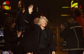 Jon Bon Jovi durante la gala a la Persona del Año, celebrada anoche en la ciudad de Los Ángeles en el marco de la entrega de los premios Grammy.