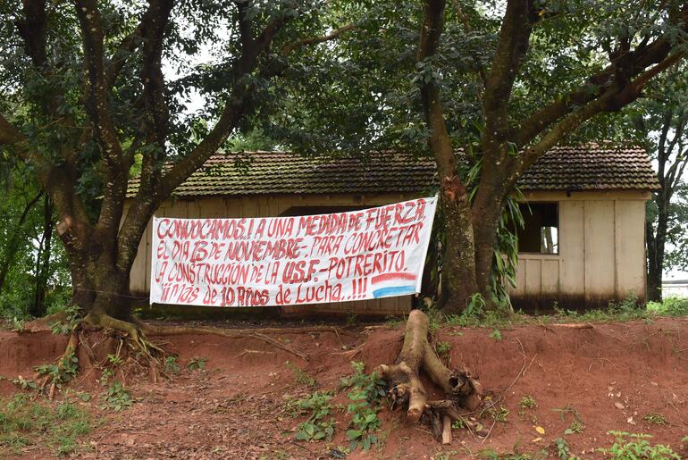 El viejo local de la institución, construido por los vecinos hace 33 años, nuevamente será utilizado para la atención de los lugareños.