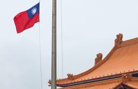 Bandera de Taiwán en el Memorial de Chiang Kai-shek, en Taipéi.