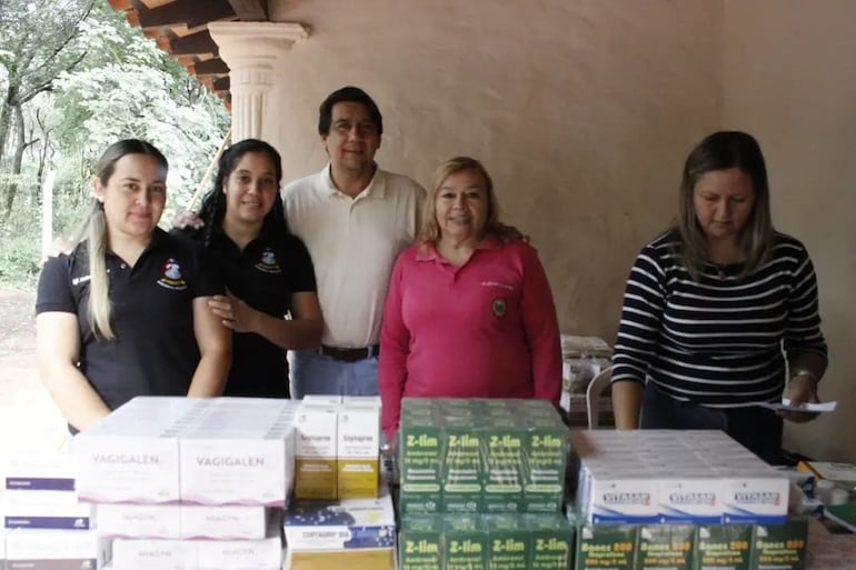 El intendente Emigdio mantiene visitas constantes al Policlínico de San Bernardino.