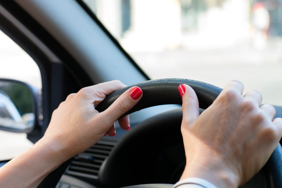 Registros de conducir: Buscan legalizar a conductores de plataformas desde los 19 años y evitar “coimas”