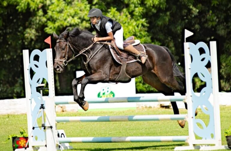 Ranking de la Fedepa se inicia en el césped del RC4 Acá Carayá
