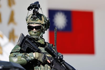 Un soldado taiwanés durante una exhibición militar en Taipéi.