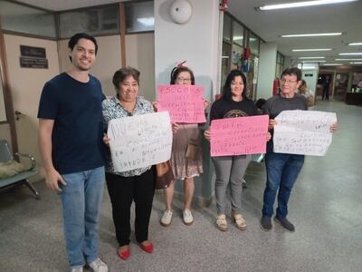 Asuncenos reclaman la falta de transporte público.