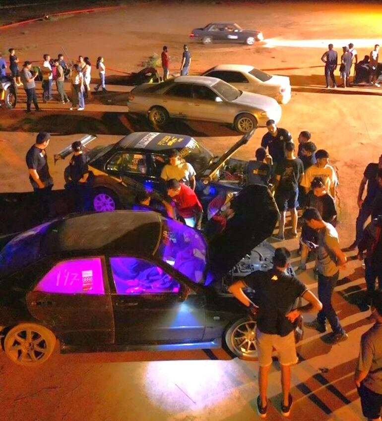 El Tuning Fest atrajo a muchos competidores y aficionados en La Colmena.