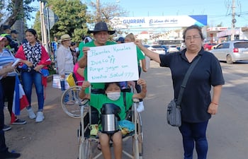 Pacientes volverán a salir a las calles si el Ministerio de Salud no garantiza la provisión de insumos y medicamentos a los enfermos renales.