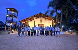 Entregan llaves del templo de San Joaquín y Santa Ana tras su restauración.