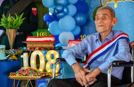 Juan Bautista Silva Cantero, héroe de la Guerra del Chaco, el día del festejo de su cumpleaños 108.