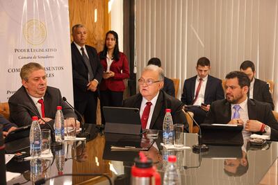 Jaime Bestard (i), Jorge Bogarín y César Rossel del TSJE, el 21 de agosto último en Comisiones del Senado.