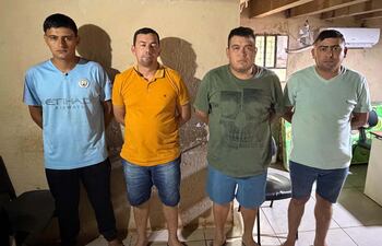 Los cuatro agentes policiales procesados y con prisión preventiva.