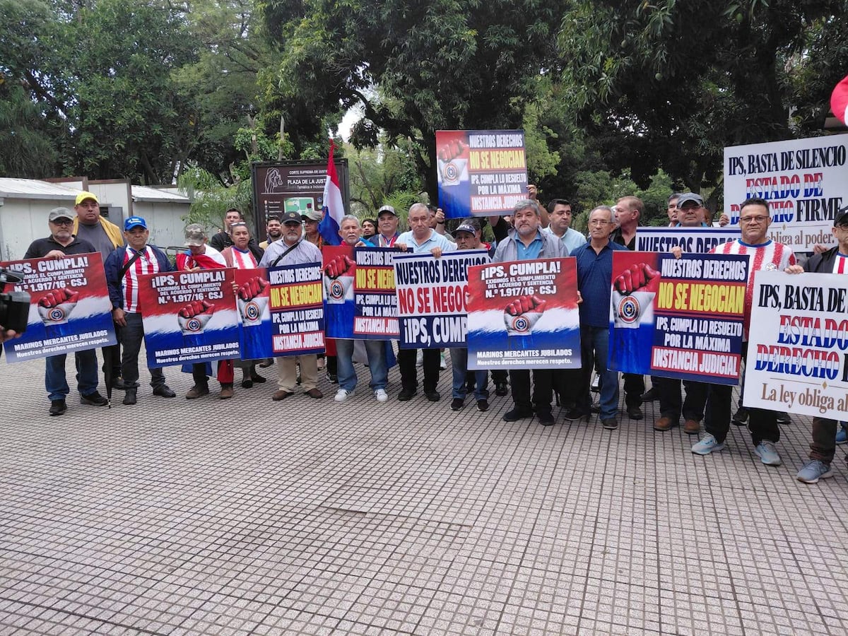 Video: navieros se manifiestan en reclamo de una mejora en la jubilación