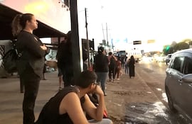 Los pasajeros siguen a la espera de la reforma prometida, en medio de una "economía de guerra".