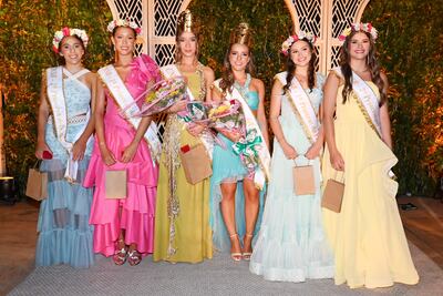 En la foto se observa a las protagonistas, la Reina del Club Náutico es Lupe Barriocanal; Reina del Lago, Tatiana Borgognon; Primera Princesa del Lago, Belén Mújica; Primera Princesa del Club, Fiorella Battilana; Segunda Princesa del Lago, Erika Heikel Careaga; Segunda Princesa del Club, Violeta Lage.