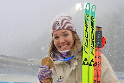 La francesa Océane Michelon se impuso este sábado en la prueba de biatlón de 12,5 kilómetros de salida en masa de los Juegos Olímpicos de Milano-Cortina d’Ampezzo (Italia).
