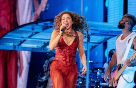 Shakira se presentó el viernes y sábado en el Estadio La Nueva Olla de Asunción, en el marco de su gira "Las Mujeres Ya No Lloran".