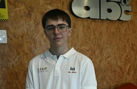 Mateo Valente, piloto paraguayo de 18 años.f