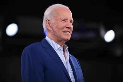 El presidente de Estados Unidos, Joe Biden, asiste a un mitin posterior al debate en Raleigh, Carolina del Norte.