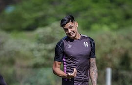 El paraguayo-argentino Antonio Samaniego (31 años), últimamente en el 15 de Mayo de Itapé, es una de las incorporaciones de Recoleta FC.