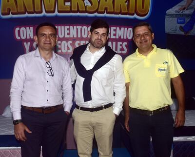 Carlos Alfonzo, director del Grupo Sueñolar; Carlos Echauri, gerente general de Koala, y Horacio González, jefe de ventas.  