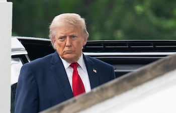 Washington (United States of America), 25/05/2026.- US President Donald Trump inspects the columns of the North Portico of the White House in Washington, DC, USA, 25 May 2026. EFE/EPA/AARON SCHWARTZ / POOL