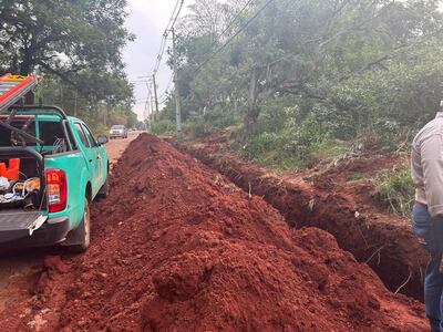 La zona donde habría ocurrido el corte accidental de cables subterráneos en Luque.