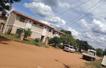 Las familias tuvieron que completar las casas para poder mudarse.