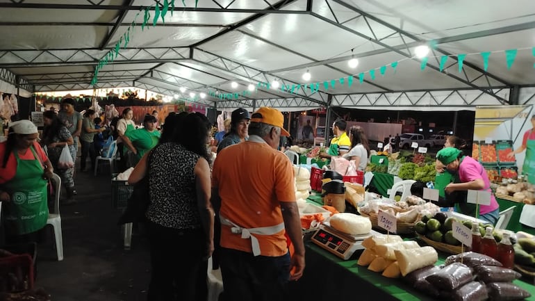 De subsistencia al negocio: Ferias de la agricultura familiar proyectan ampliar ingresos en el 2026