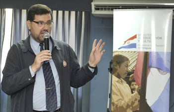 Luis Alberto Riart Montaner, ex ministro de Educación y Ciencias condenado a 3 años de cárcel por corrupción.