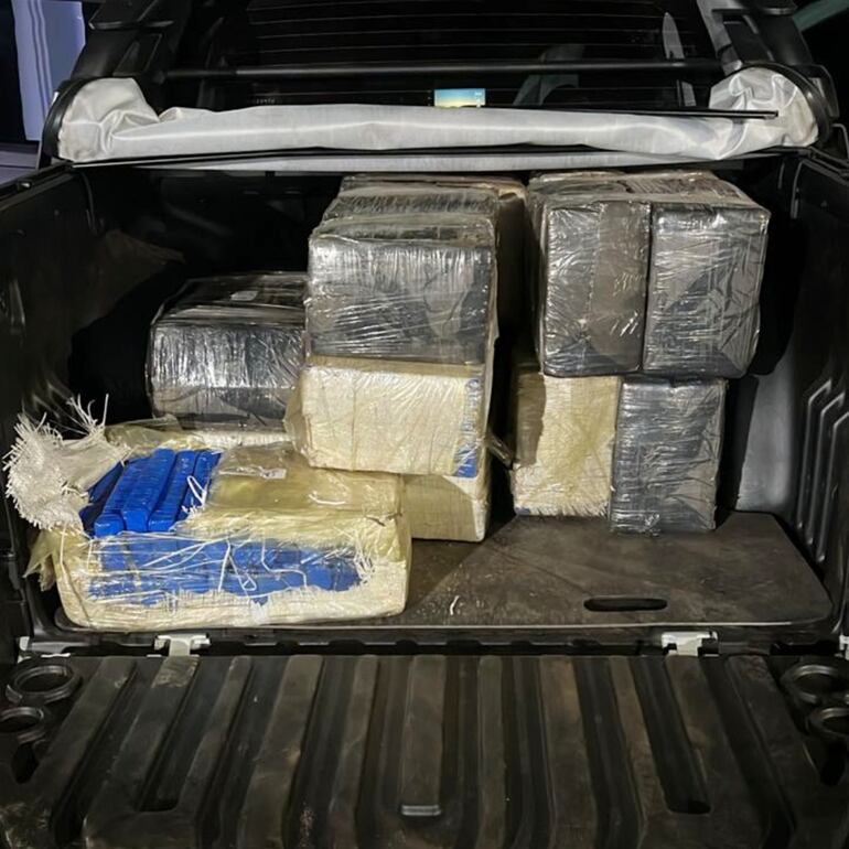 La marihuana incautada por la Policía Militar de Brasil, que pertenecería a los policías paraguayos capturados.