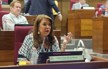 La senadora Celeste Amarilla.