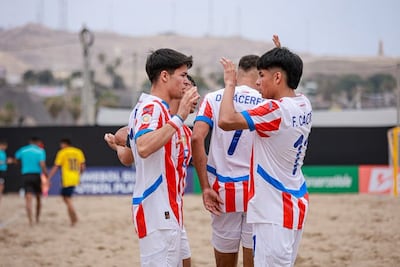 Festejo Pynandi en el cotejo contra Ecuador, en la segunda fecha del Sudamericano Sub 20 de fútbol playa.
