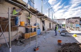 Los obreros trabajan en casi todos los sectores del Centro Nacional de Prevenidos.