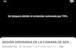 Mensaje de bloqueo de YouTube sobre contenido de FIFA, con fondo negro y texto en pantalla.