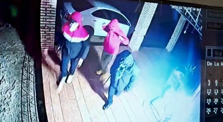 El asalto domiciliario fue perpetrado por tres delincuentes.