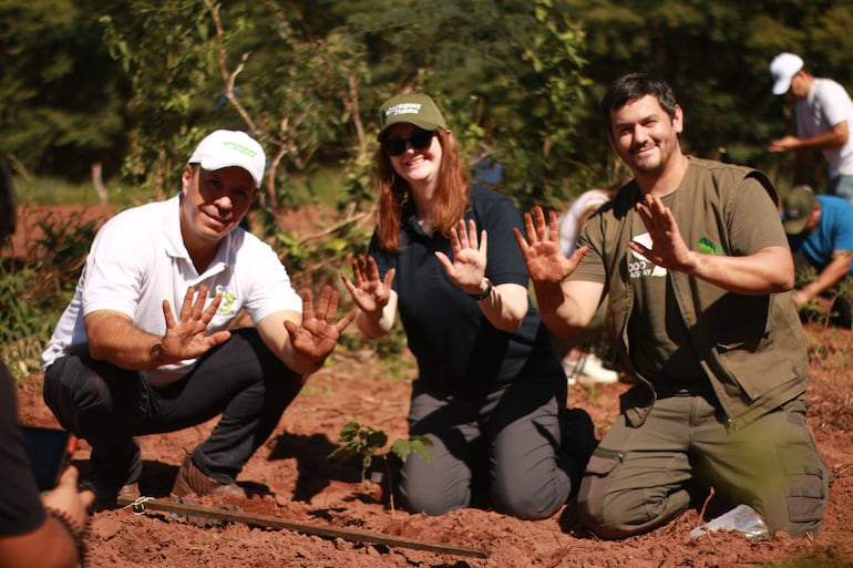 Paraguay Planta celebró su duodécima edición con 700 nuevos árboles