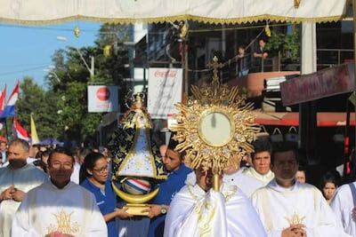 Cada año, nuevos servidores se suman con devoción al llamado de la Virgen de los Milagros de Caacupé.