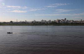 FOTODELDÍA AME7776. ASUNCIÓN (PARAGUAY), 23/01/2026.- Fotografía de la Bahía de Asunción este viernes, en Asunción (Paraguay). EFE/ Juan Pablo Pino