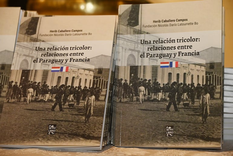 Portada del libro de Herib Caballero Campos publicado por la Fundación Nicolás Latourrette Bo. Editorial Servilibro.